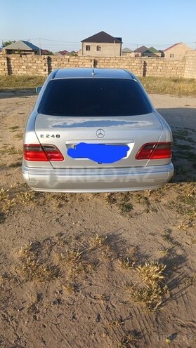 Mercedes E 240 1999, 310,000 km - 2.4 l - Bakı