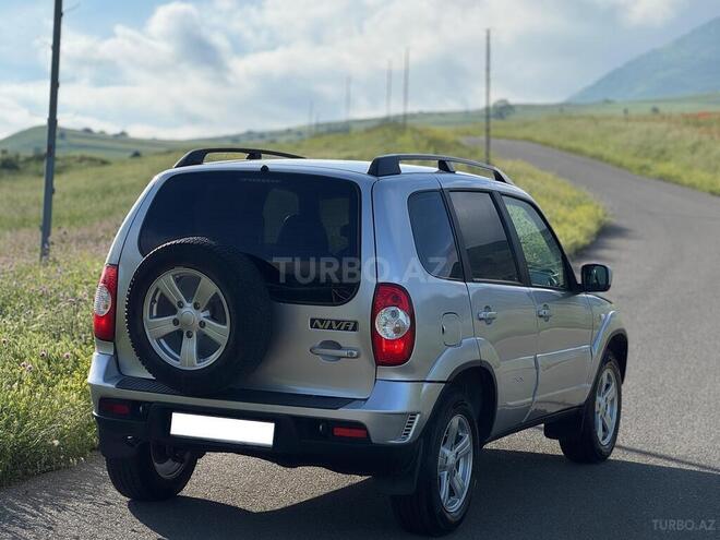 Chevrolet Niva 2013, 170,800 km - 1.7 l - Yardımlı