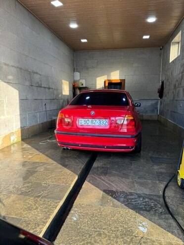 BMW 323 1998, 999,999 km - 2.5 l - Qusar