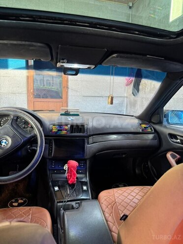 BMW 323 1998, 999,999 km - 2.5 l - Qusar