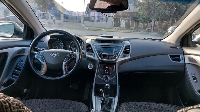 Hyundai Elantra 2015, 156,106 km - 1.8 l - Gəncə