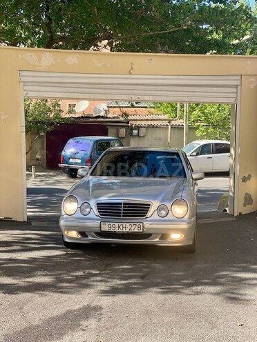 Mercedes E 270 2000, 314,280 km - 2.7 l - Bakı