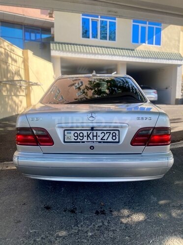 Mercedes E 270 2000, 314,280 km - 2.7 l - Bakı