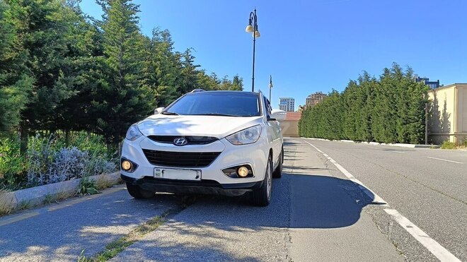 Hyundai ix35 2012, 275,000 km - 2.0 l - Bakı