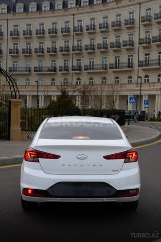 Hyundai Elantra 2019, 140,000 km - 1.6 л - Bakı