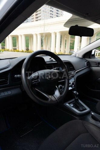 Hyundai Elantra 2019, 140,000 km - 1.6 л - Bakı