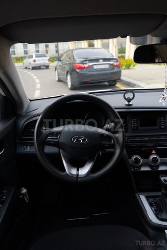 Hyundai Elantra 2019, 140,000 km - 1.6 л - Bakı