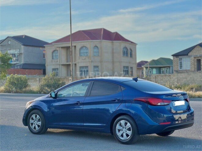 Hyundai Elantra 2015, 221,000 km - 1.8 л - Bakı
