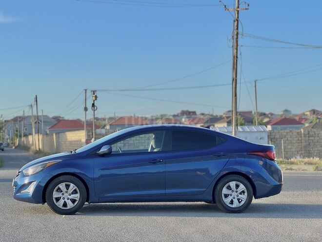 Hyundai Elantra 2015, 221,000 km - 1.8 л - Bakı