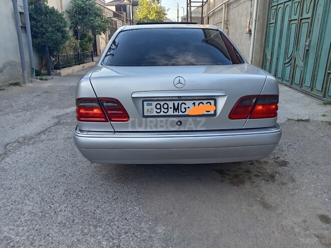Mercedes E 240 1999, 361,000 km - 2.4 l - Bakı