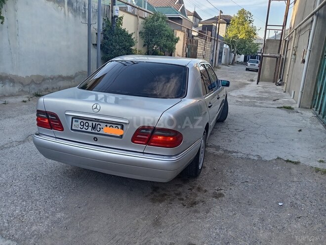 Mercedes E 240 1999, 361,000 km - 2.4 l - Bakı