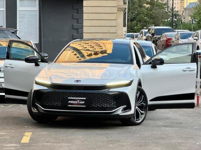 Toyota Crown 2023, 16,000 km - 2.5 l - Bakı
