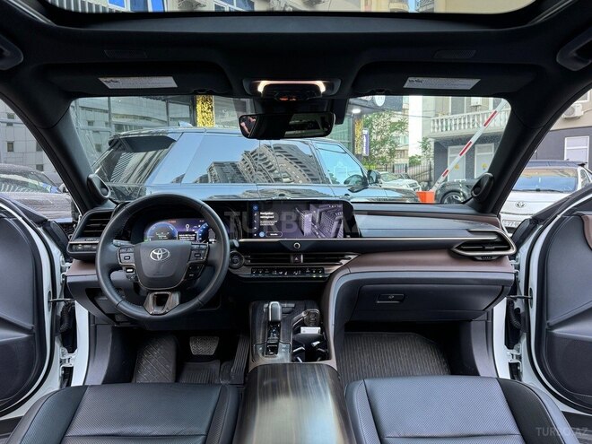 Toyota Crown 2023, 16,000 km - 2.5 l - Bakı