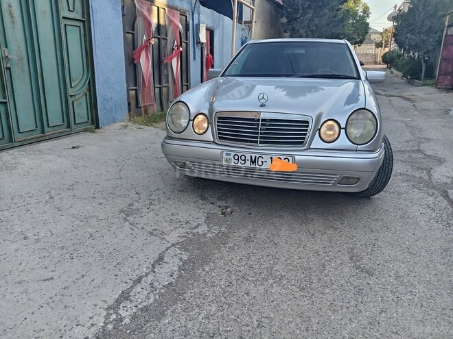 Mercedes E 240 1999, 361,000 km - 2.4 l - Bakı