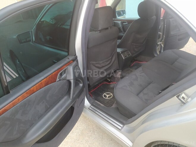 Mercedes E 240 1999, 361,000 km - 2.4 l - Bakı