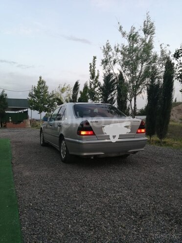 Mercedes C 220 d 1997, 716,025 km - 2.2 l - Beyləqan