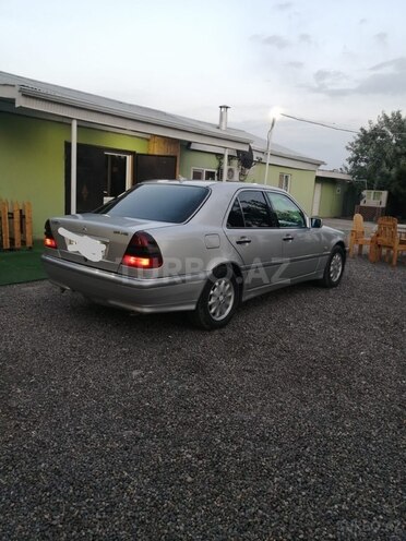 Mercedes C 220 d 1997, 716,025 km - 2.2 l - Beyləqan