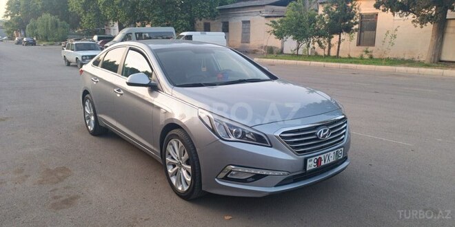 Hyundai Sonata-1