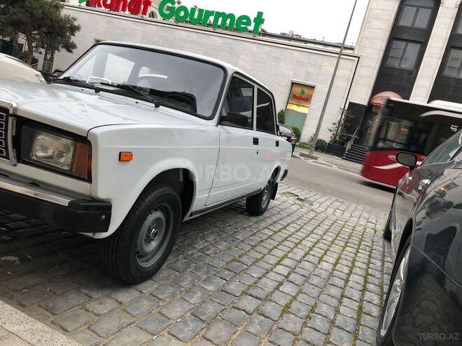 LADA (VAZ) 2107 2009, 82,000 km - 1.6 l - Bakı