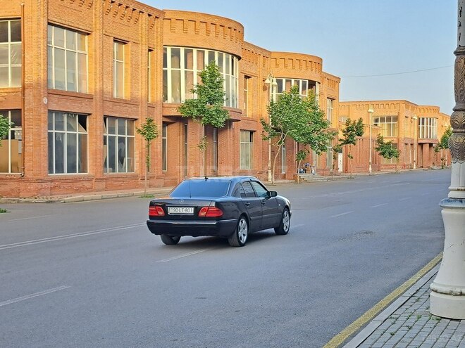 Mercedes E 230 1998, 337,158 km - 2.3 л - Gəncə