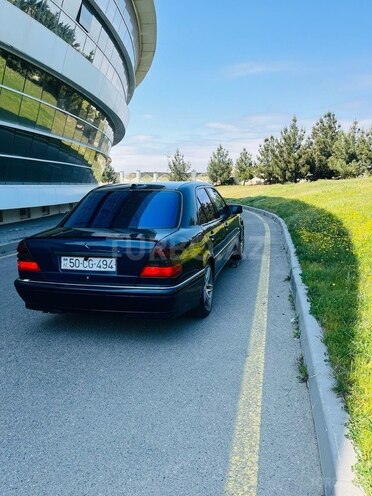 Mercedes C 240 1998, 390,000 km - 2.4 l - Tovuz