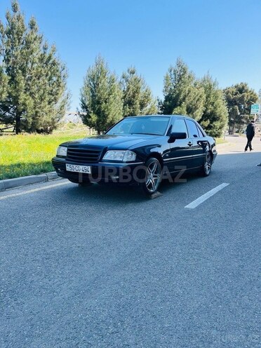 Mercedes C 240 1998, 390,000 km - 2.4 l - Tovuz