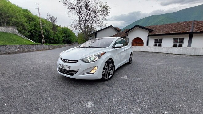 Hyundai Elantra 2015, 128,000 km - 1.8 л - Şəki