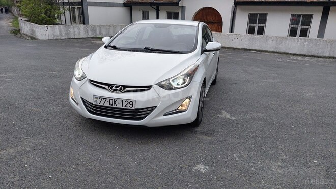 Hyundai Elantra 2015, 128,000 km - 1.8 л - Şəki