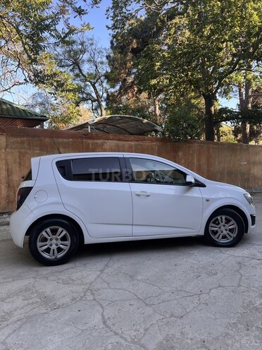 Chevrolet Aveo-2