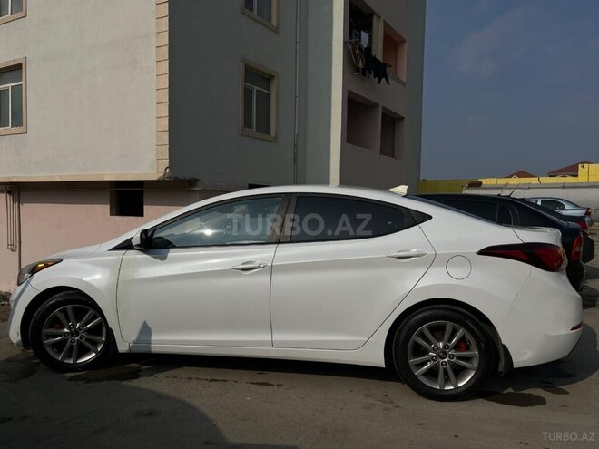 Hyundai Elantra 2015, 133,576 km - 1.8 л - Bakı