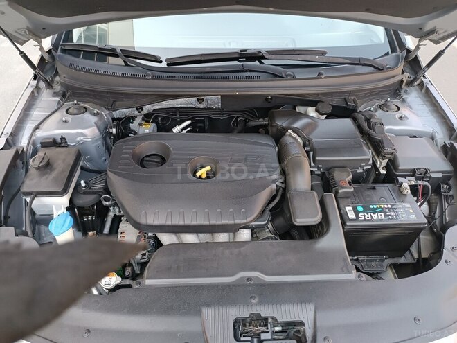 Hyundai Sonata-7