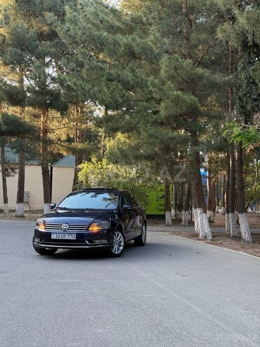 Volkswagen Passat 2013, 275,469 km - 2.0 l - Sumqayıt