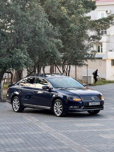 Volkswagen Passat 2013, 275,469 km - 2.0 l - Sumqayıt