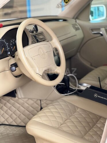 Mercedes C 230 1998, 350,000 km - 2.3 l - Salyan
