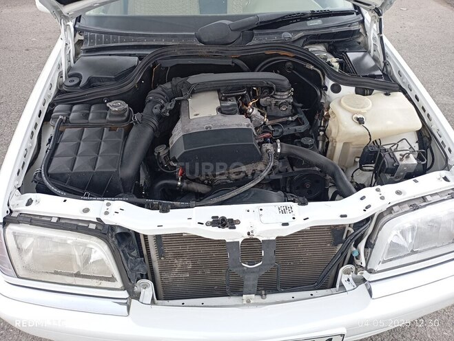 Mercedes C 230 1998, 273,139 km - 2.3 l - Salyan