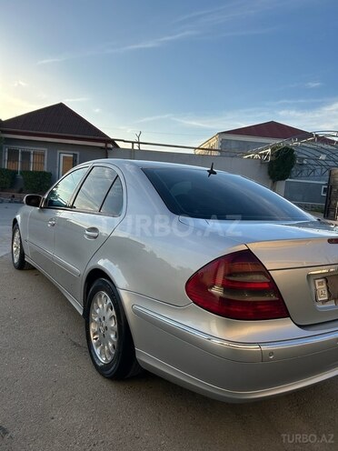 Mercedes E 270 2002, 306,000 km - 2.7 l - Bakı