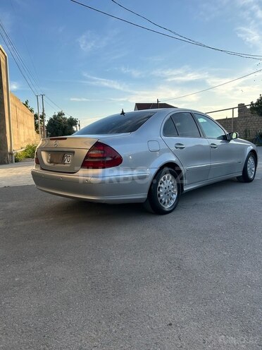 Mercedes E 270 2002, 306,000 km - 2.7 l - Bakı