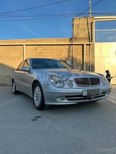 Mercedes E 270 2002, 306,000 km - 2.7 l - Bakı