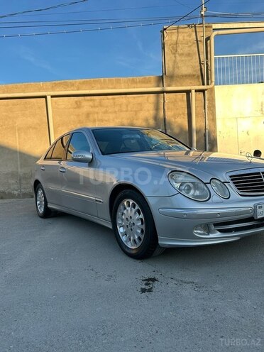 Mercedes E 270 2002, 306,000 km - 2.7 l - Bakı