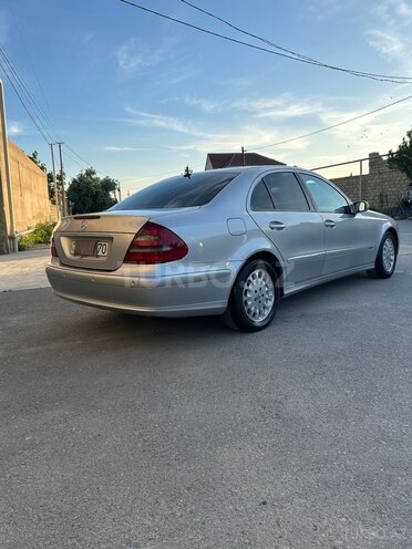 Mercedes E 270 2002, 306,000 km - 2.7 l - Bakı