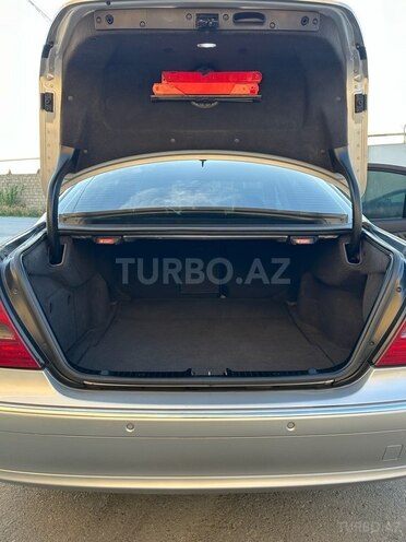 Mercedes E 270 2002, 306,000 km - 2.7 l - Bakı