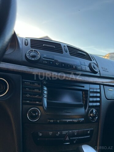 Mercedes E 270 2002, 306,000 km - 2.7 l - Bakı