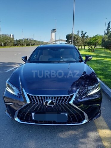 Lexus ES 300h-1