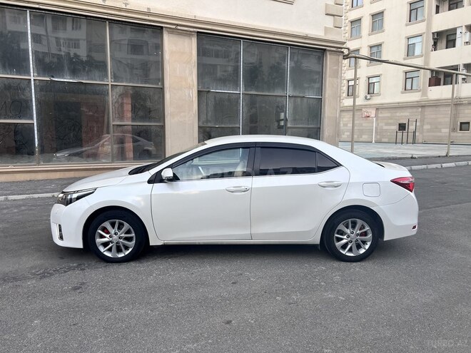 Toyota Corolla 2015, 238,000 km - 1.6 l - Bakı
