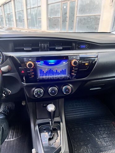 Toyota Corolla 2015, 238,000 km - 1.6 l - Bakı