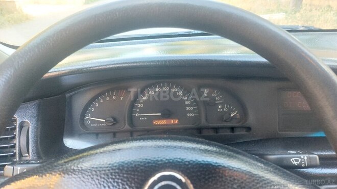 Opel Vectra 1999, 403,000 km - 1.6 l - Bakı