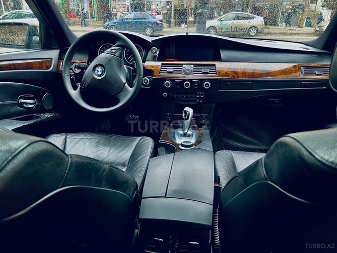 BMW 528 2008, 289,000 km - 3.0 l - Bakı
