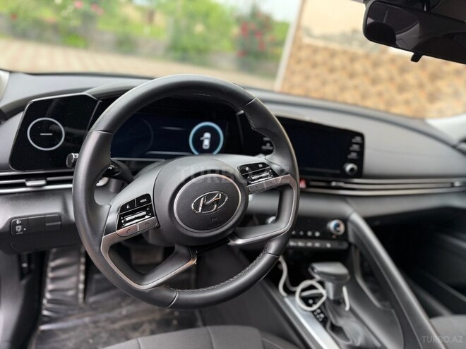 Hyundai Elantra 2023, 30,000 km - 1.6 л - Bakı