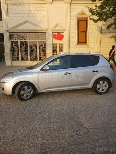 Kia Ceed 2009, 229,756 km - 1.6 л - Gəncə