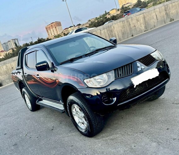 Mitsubishi L200 2008, 264,000 km - 2.5 l - Bakı